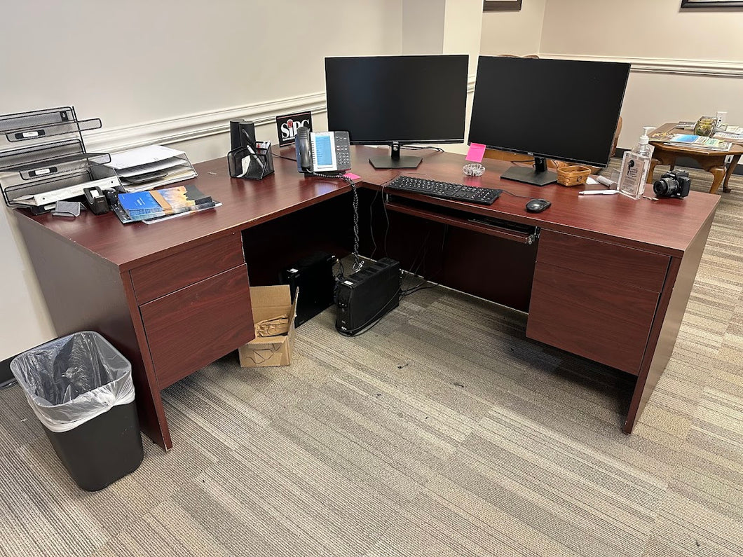 Executive L-Shaped Desk with File Drawers – 78x66