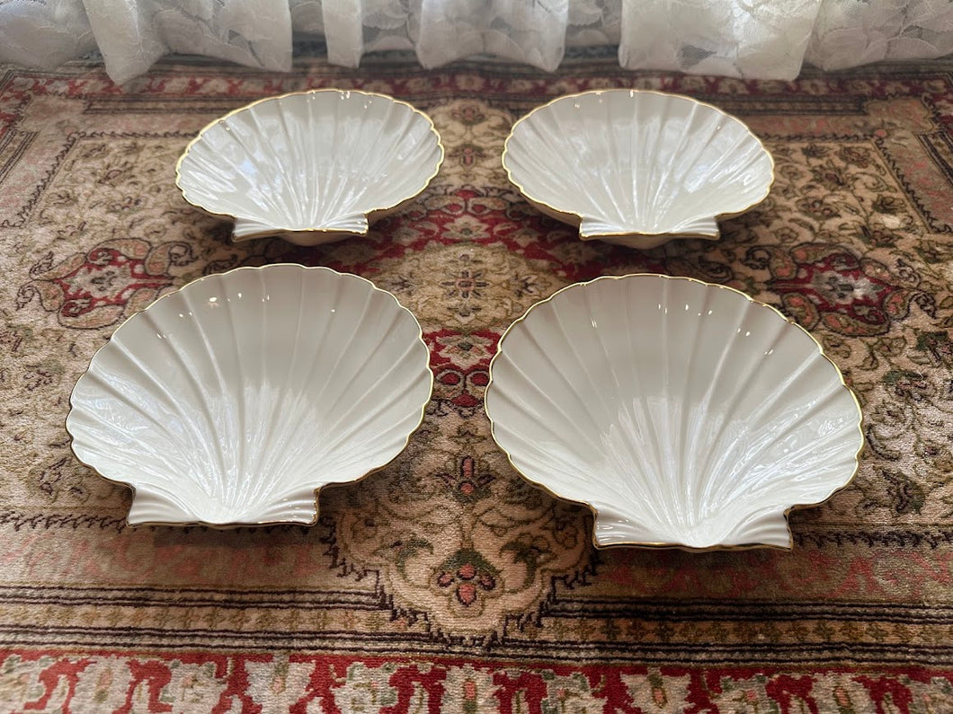 Lenox Shell Dishes – Set of 4 Ivory Porcelain Scallop Shell Bowls with 24K Gold Trim, Made in USA