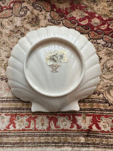 Load image into Gallery viewer, Lenox Shell Dishes – Set of 4 Ivory Porcelain Scallop Shell Bowls with 24K Gold Trim, Made in USA
