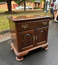 Load image into Gallery viewer, Ethan Allen Georgian Court Nightstand with Glass Top

