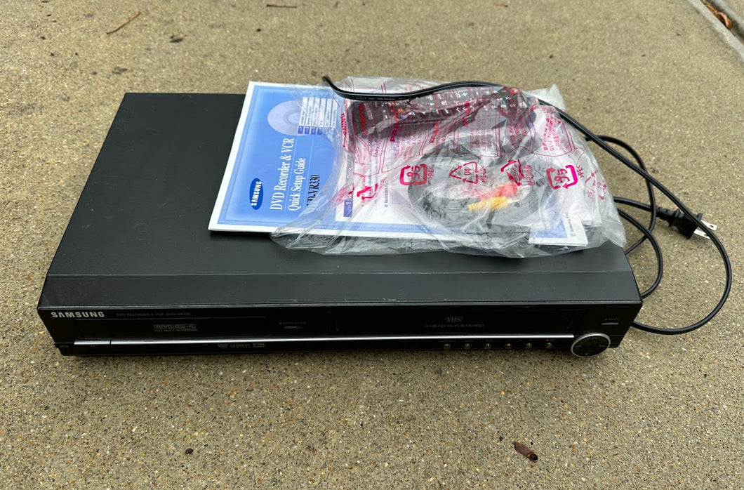 Samsung DVD-VR330 DVD Recorder & VCR Combo – Cables & Manual – Tested