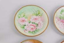 Load image into Gallery viewer, Set of 4 Vintage Richard Ginori Hand-Painted Floral Plates – Italy, 8.5&quot; Porcelain with Gilt Trim
