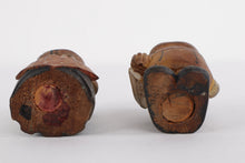 Load image into Gallery viewer, Vintage Hand-Carved Wooden Laughing Figures – &quot;You &amp; Me&quot; Folk Art Couple – 3.5” Tall
