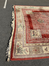 Load image into Gallery viewer, Large 14' x 10' Vintage Chinese Hand-Tufted Wool Area Rug – Peach, Ivory &amp; Floral Medallion Design
