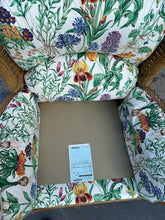 Load image into Gallery viewer, Lane Venture Rattan Lounge Chair with Botanical Upholstery
