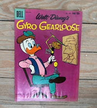 Load image into Gallery viewer, 1960 Dell “Gyro Gearloose” No. 1095 – Walt Disney Comic – 10¢ Cover
