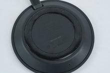 Load image into Gallery viewer, Insignia Fast Charge Qi Wireless Charging Pad NS-MWPC5CUC with Adapter
