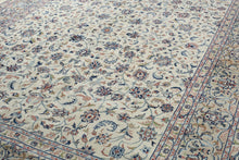 Load image into Gallery viewer, Ivory Floral Rug - 8.9 x 11.9
