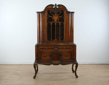 Load image into Gallery viewer, Union Furniture Co Rockford Mahogany China Cabinet Display Hutch Queen Anne Style
