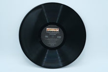 Load image into Gallery viewer, Jonathan Livingston Seagull Vinyl Record : Narrated By Richard Harris
