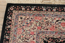 Load image into Gallery viewer, Pakistani Hand-Knotted Wool Rug with Floral Medallion Design
