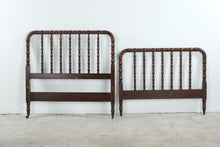 Load image into Gallery viewer, Kindel Grand Rapids Jenny Lind Style Twin Headboard and Footboard
