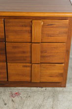 Load image into Gallery viewer, Lea Furniture Vintage Oak Nine Drawer Dresser with Sculptural Pulls
