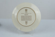 Load image into Gallery viewer, Lenox Christmas 1976 Douglas Fir Vintage Commemorative Collector Plate USA
