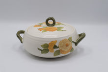 Load image into Gallery viewer, Metlox Poppytrail Covered Casserole Dish 7 Inch
