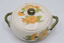 Load image into Gallery viewer, Metlox Poppytrail Covered Casserole Dish 7 Inch

