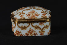 Load image into Gallery viewer, Georges Boyer Limoges Trinket Box
