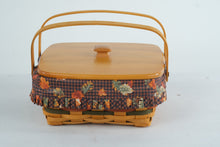 Load image into Gallery viewer, Longaberger 1997 Shades of Autumn Bountiful Harvest Basket With Wood Lid and Fabric Liner
