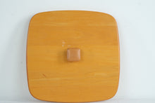 Load image into Gallery viewer, Longaberger 1997 Shades of Autumn Bountiful Harvest Basket With Wood Lid and Fabric Liner
