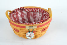 Load image into Gallery viewer, Longaberger 1999 Christmas Collection Popcorn Basket with Liner Protector and Tie On
