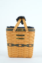 Load image into Gallery viewer, Longaberger Collectors Club Charter Member Basket with Padded Handle 1996 1998 1999
