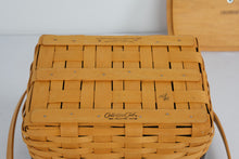 Load image into Gallery viewer, Longaberger Collectors Club 1998 Basket – Collectors Edition with Liner &amp; Lid
