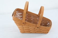 Load image into Gallery viewer, Longaberger 1993 Small Vegetable Banana Basket Protector Double Handles
