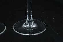 Load image into Gallery viewer, Luminarc Clear Champagne Flutes with Slender Stem
