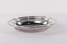 Load image into Gallery viewer, Lunt M-37 Oval Silver Bowl
