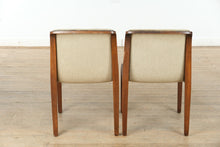 Load image into Gallery viewer, MCM Teak Dining Set by Knoll – Table &amp; 6 Chairs
