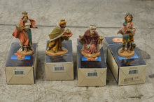 Load image into Gallery viewer, Fontanini Nativity Set 5 Inch Figures Roman Italy Holy Family Wise Men Stable
