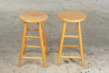 Load image into Gallery viewer, Pair Solid Oak 24 Inch Counter Height Bar Stools Round Seats Natural Finish
