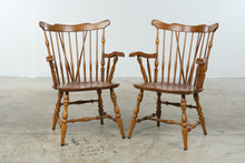 Load image into Gallery viewer, Set of 6 Vintage Taylor-Jamestown Solid Maple Windsor Dining Chairs
