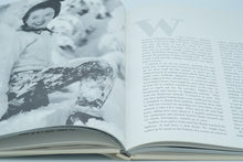 Load image into Gallery viewer, MARILYN, MON AMOUR: The private album of Andre de Dienes, her preferred photographer
