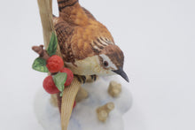 Load image into Gallery viewer, Lenox Marsh Wren 1990 Garden Bird Porcelain Figurine Original Certificate
