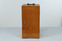 Load image into Gallery viewer, Antique R Winkel Gottingen German Brass Microscope No 19332 with Wood Case
