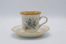 Load image into Gallery viewer, Mikasa Garden Club Day Dreams EC461 16 Piece Cups Saucers Set Japan
