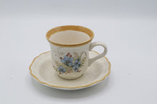 Load image into Gallery viewer, Mikasa Garden Club Day Dreams EC461 16 Piece Cups Saucers Set Japan
