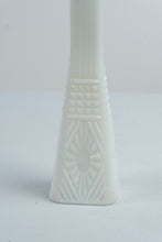 Load image into Gallery viewer, Vintage Anchor Hocking Stars and Bars White Milk Glass Bud Vase 9 Inch
