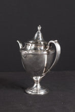 Load image into Gallery viewer, Moonbeam Rogers Silver Tea Pot - 4802
