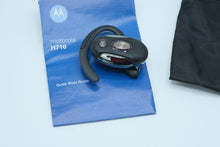 Load image into Gallery viewer, Motorola H710 Bluetooth Headset with Quick Start Guide &amp; Pouch – Powers On When Charging Only
