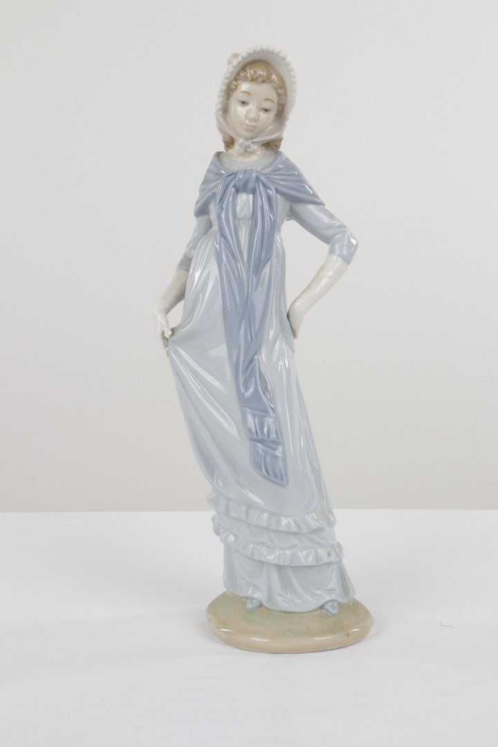 Nao buy by Lladro