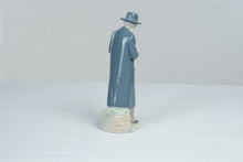 Load image into Gallery viewer, Judaica Rabbi Reading Torah Porcelain Figurine NAO by Lladro Spain 12 Inch
