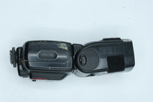 Load image into Gallery viewer, Nikon Speedlight SB 25 TTL Shoe Mount Flash Vintage Camera Photography
