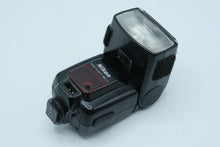 Load image into Gallery viewer, Nikon Speedlight SB 25 TTL Shoe Mount Flash Vintage Camera Photography
