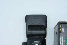 Load image into Gallery viewer, Nikon Speedlight SB 28 Flash Quantum Battery 1 Power Pack Vintage Camera Kit
