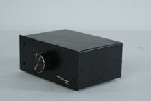 Load image into Gallery viewer, Niles Audio SVC 1 Speaker Volume Control Selector Black Audio Component
