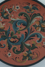 Load image into Gallery viewer, Norwegian Rosemaling Plate – NE72 (20&quot;)
