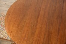 Load image into Gallery viewer, Davis Cabinet Company Cherry Dining Table with 6 Queen Anne Chairs and Leaves
