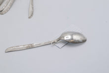 Load image into Gallery viewer, Wm A Rogers Oneida Meadowbrook Silverplate Flatware 11 Piece Set 1936
